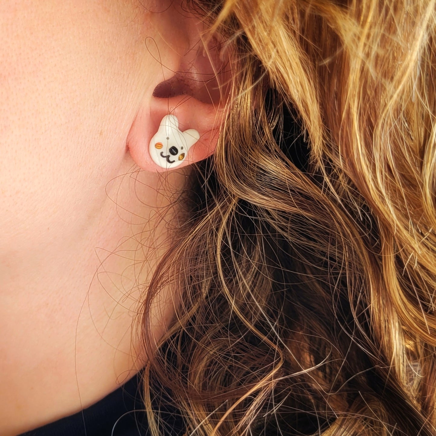 Porcelain stud earrings with gold "Tiny bears 1"