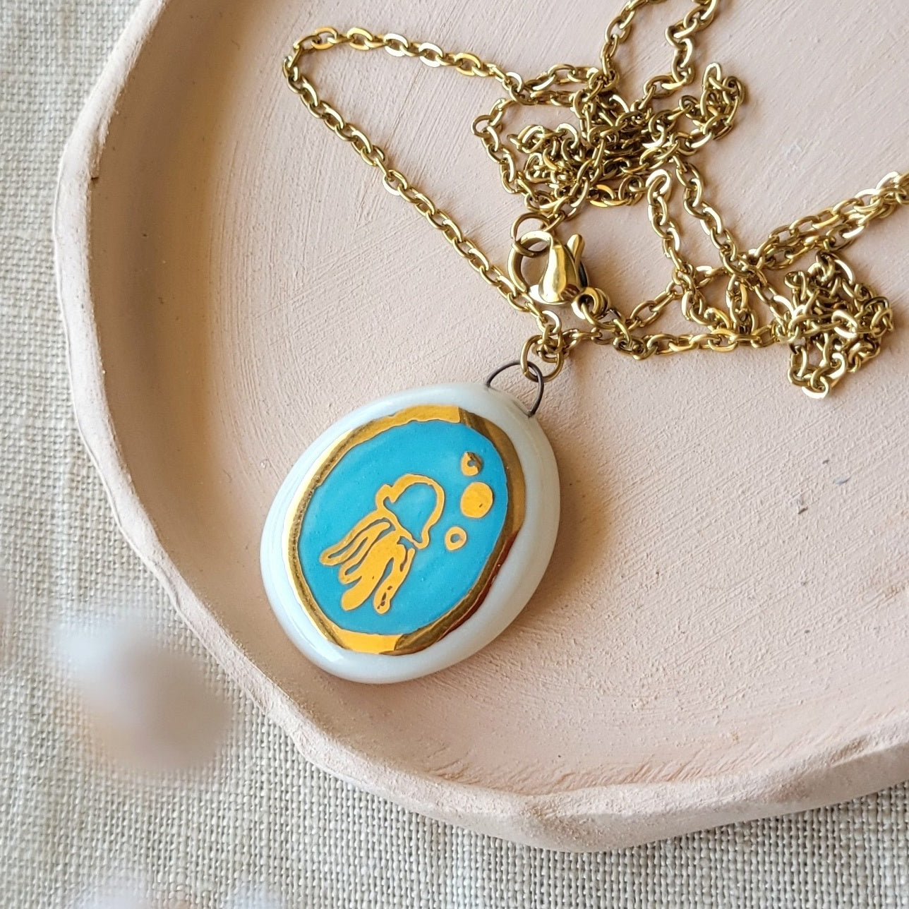 Porcelain necklace with gold "Jellyfish"