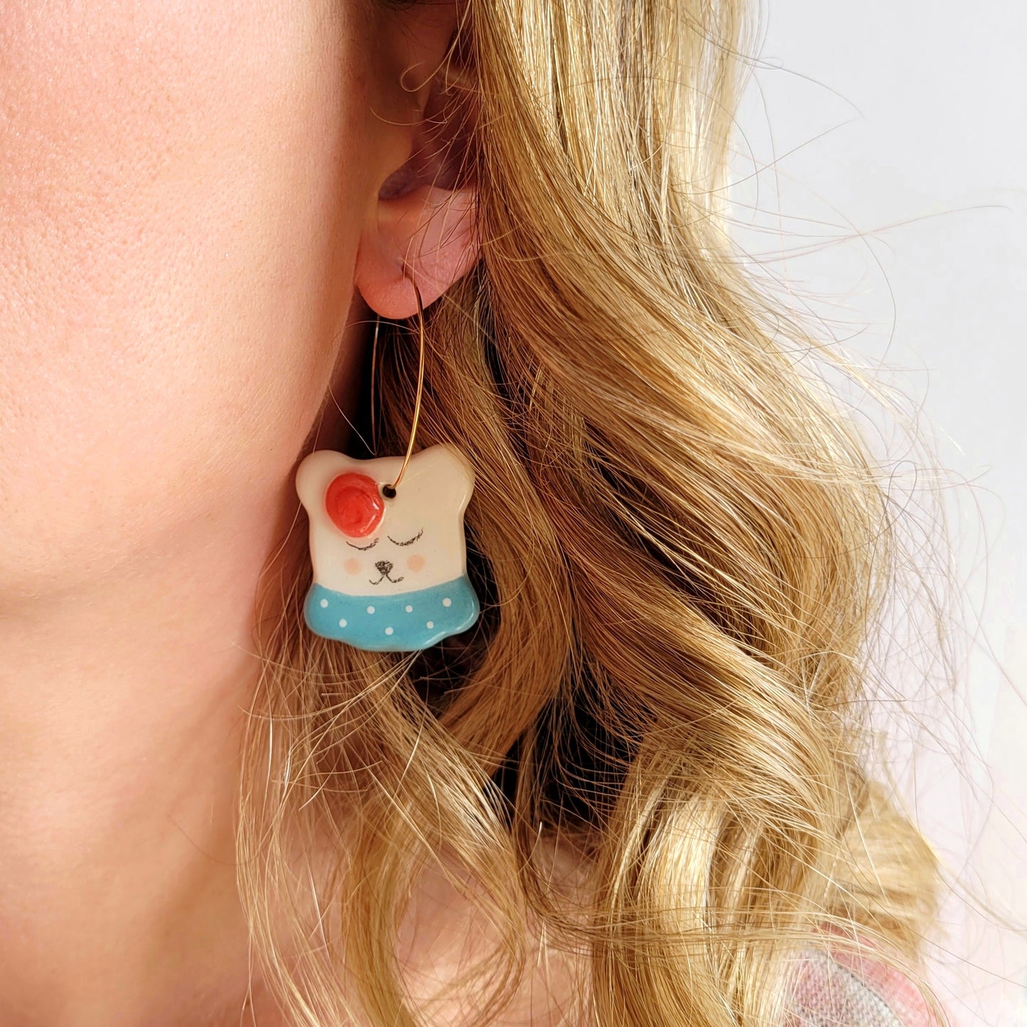 Ceramic mismatched dangle earrings "Bears in love"