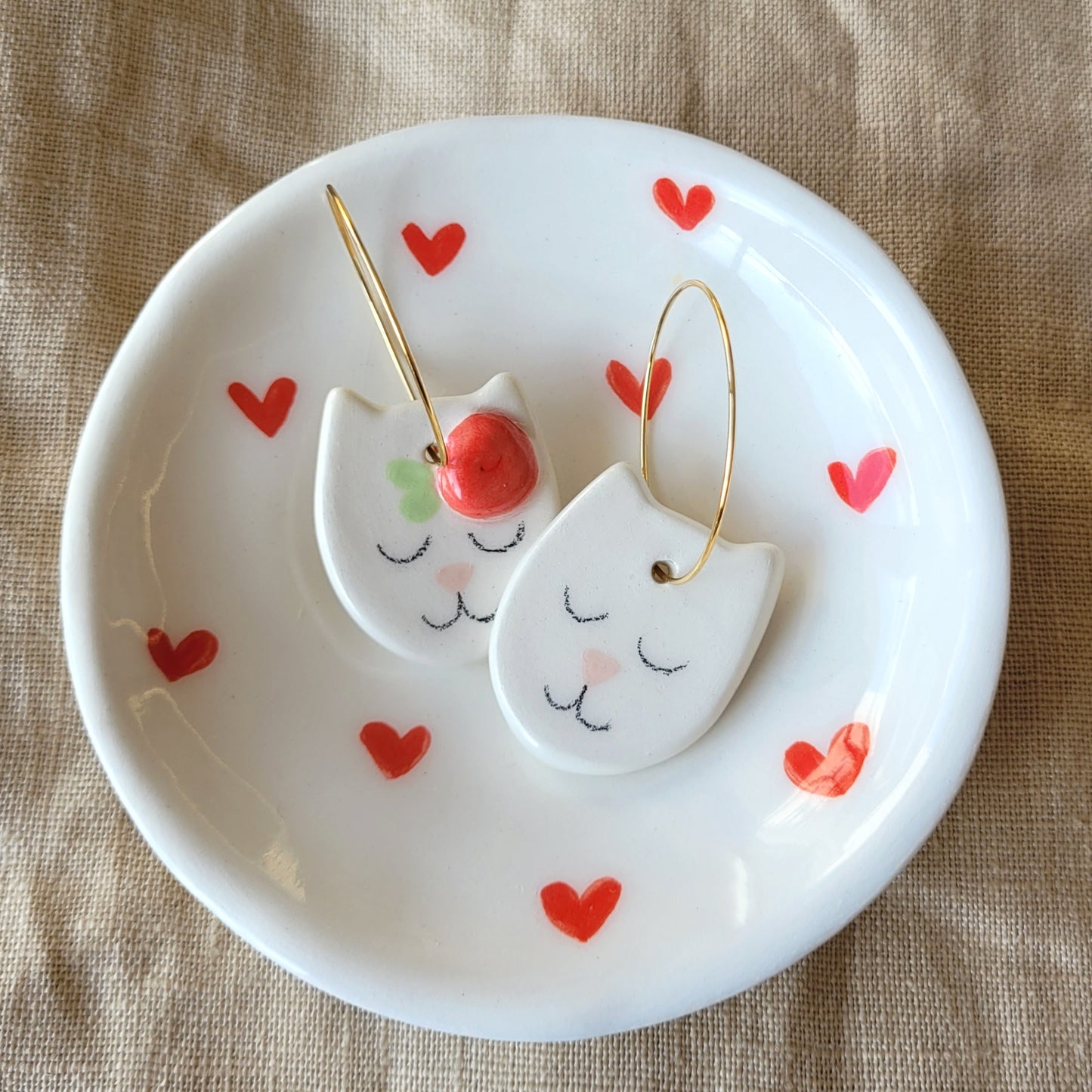 Ceramic mismatched dangle earrings "Kitties in love"