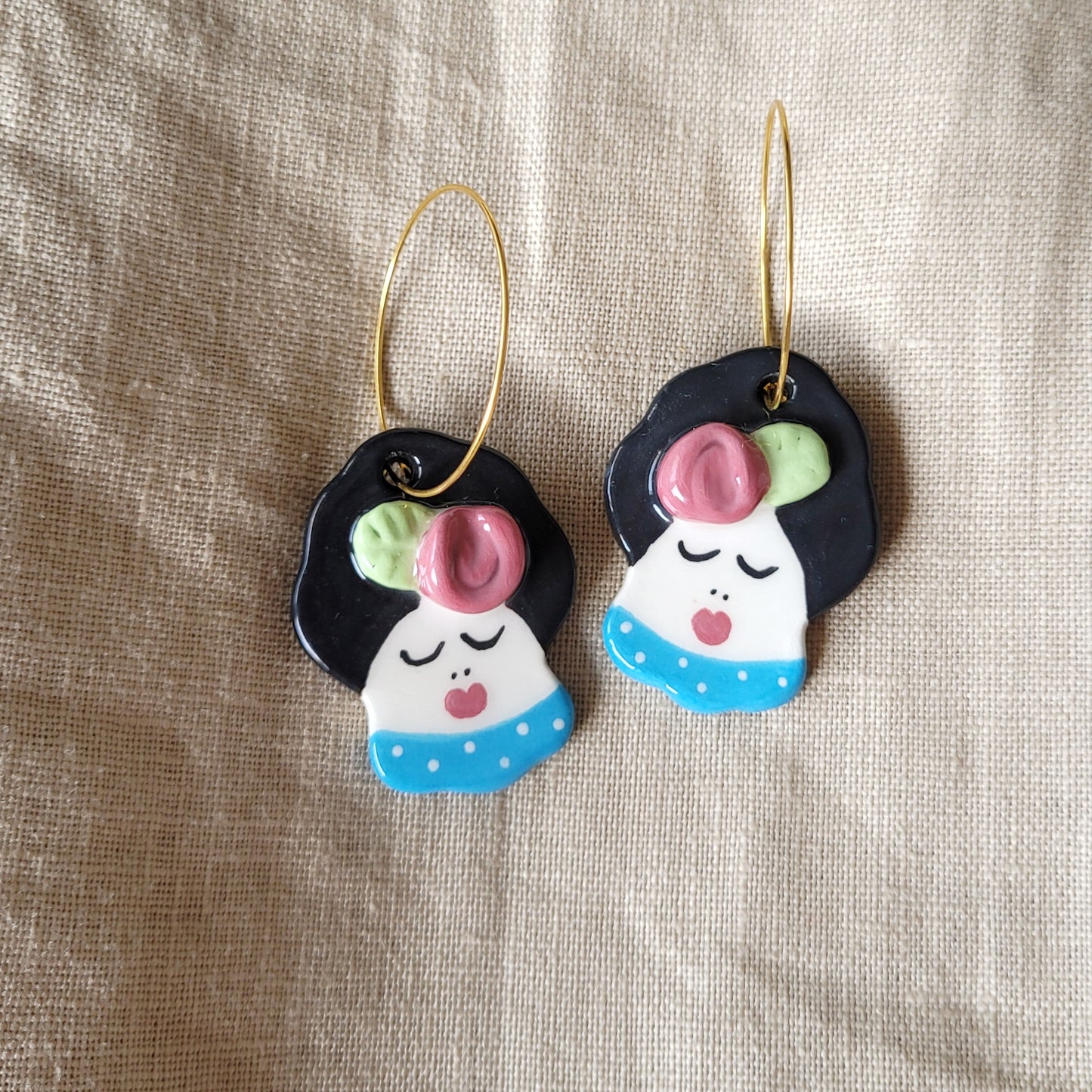 Ceramic dangle earrings "Black girls with flowers"