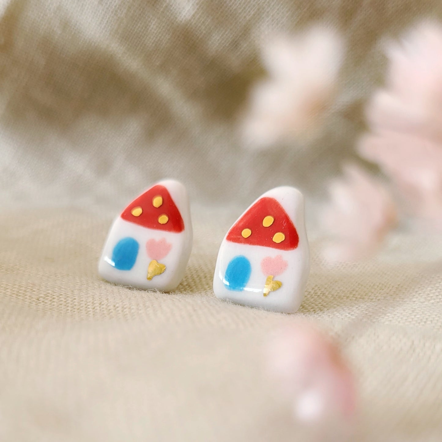 Porcelain stud earrings with gold "Tiny red houses"