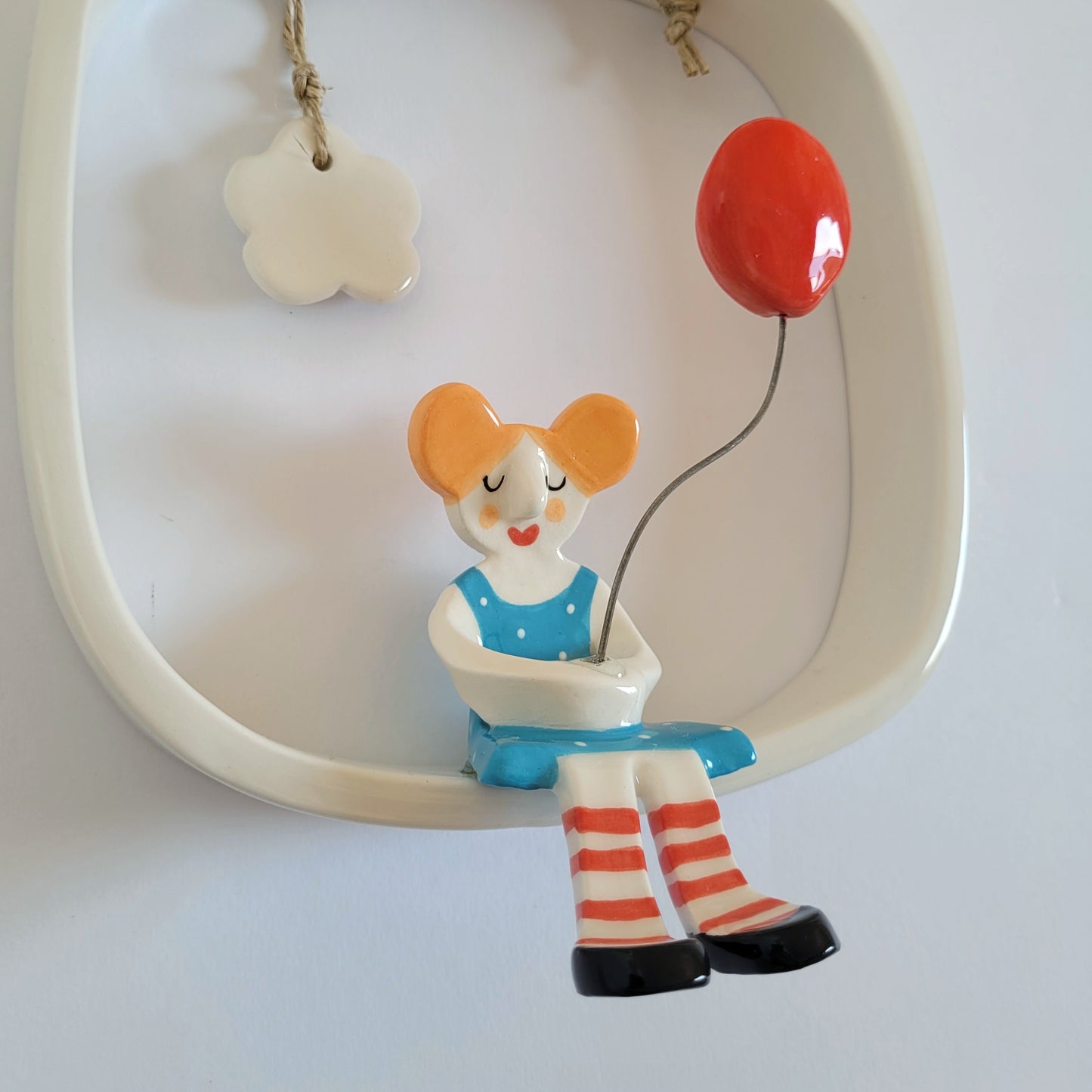 Ceramic wall hanging "Girl with red balloon"