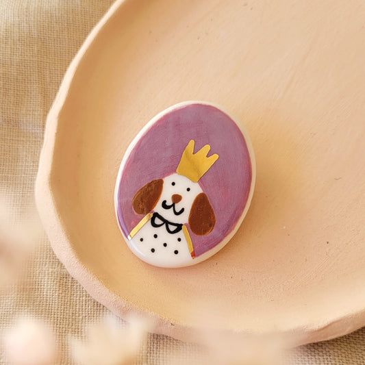 Porcelain brooch with gold "Elizabeth"