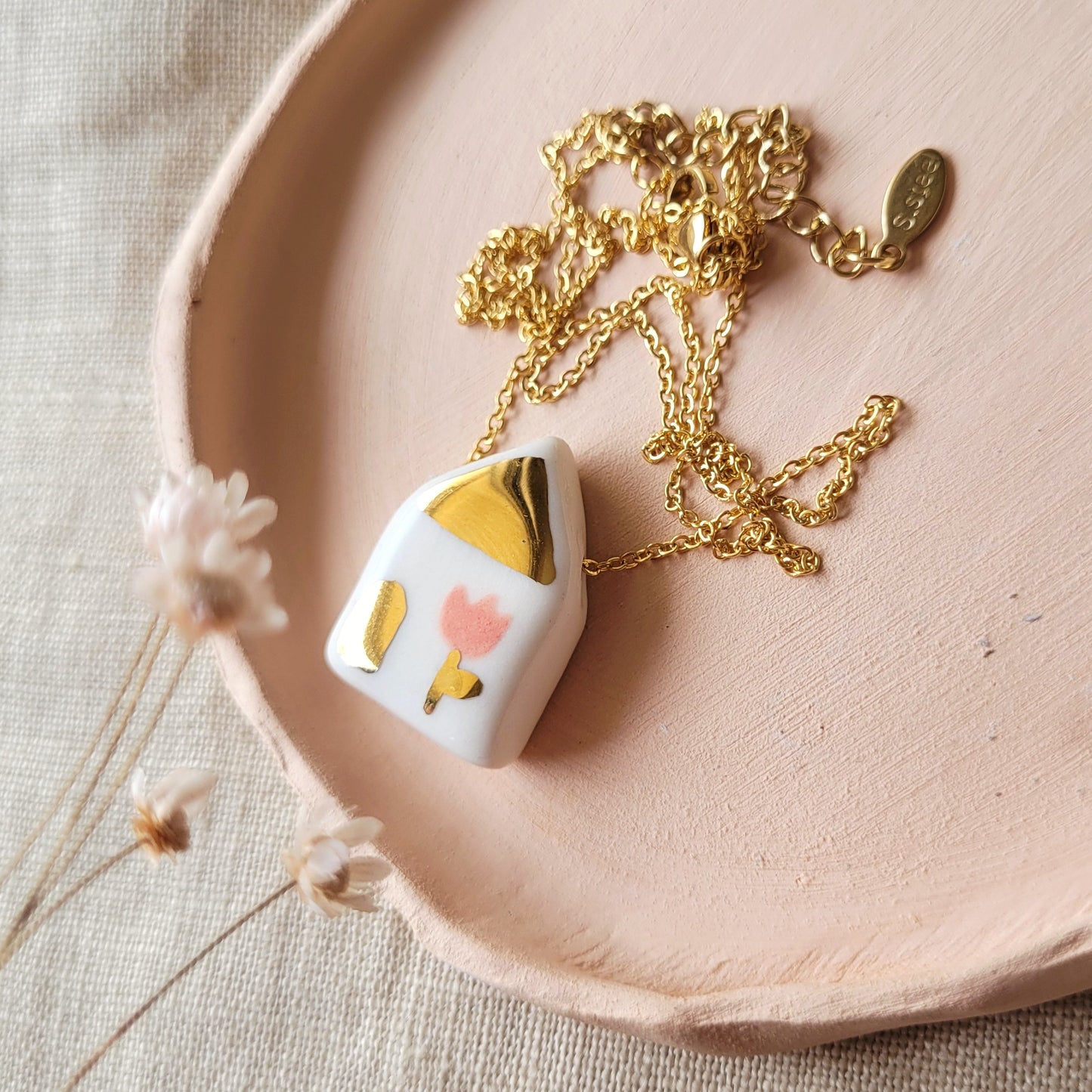 Porcelain necklace with gold "House with pink tulip"