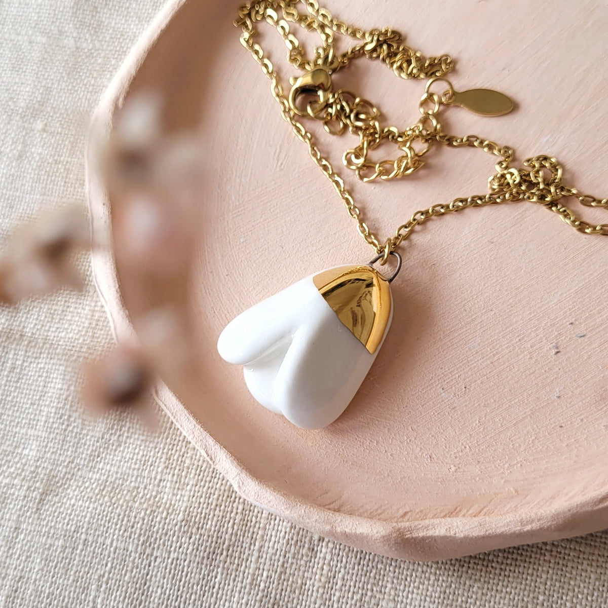 Porcelain necklace with gold "Snowdrop"
