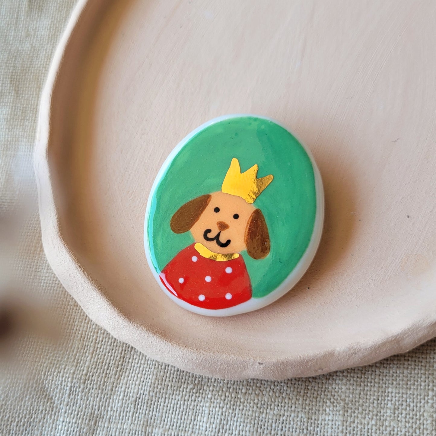 Porcelain brooch with gold "Frederick"