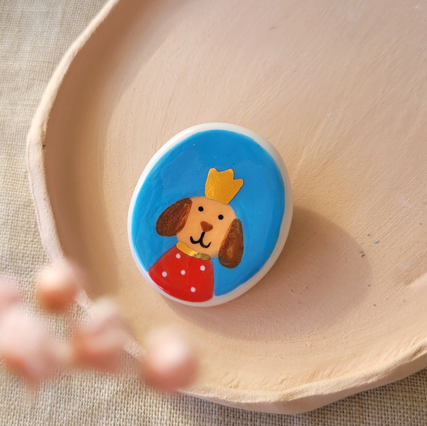 Porcelain brooch with gold "Bruno"