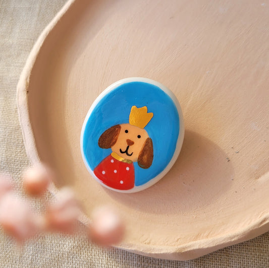Porcelain brooch with gold "Bruno"