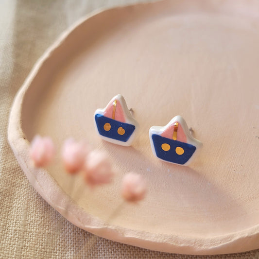 Porcelain stud earrings with gold "Dark blue sailboats"