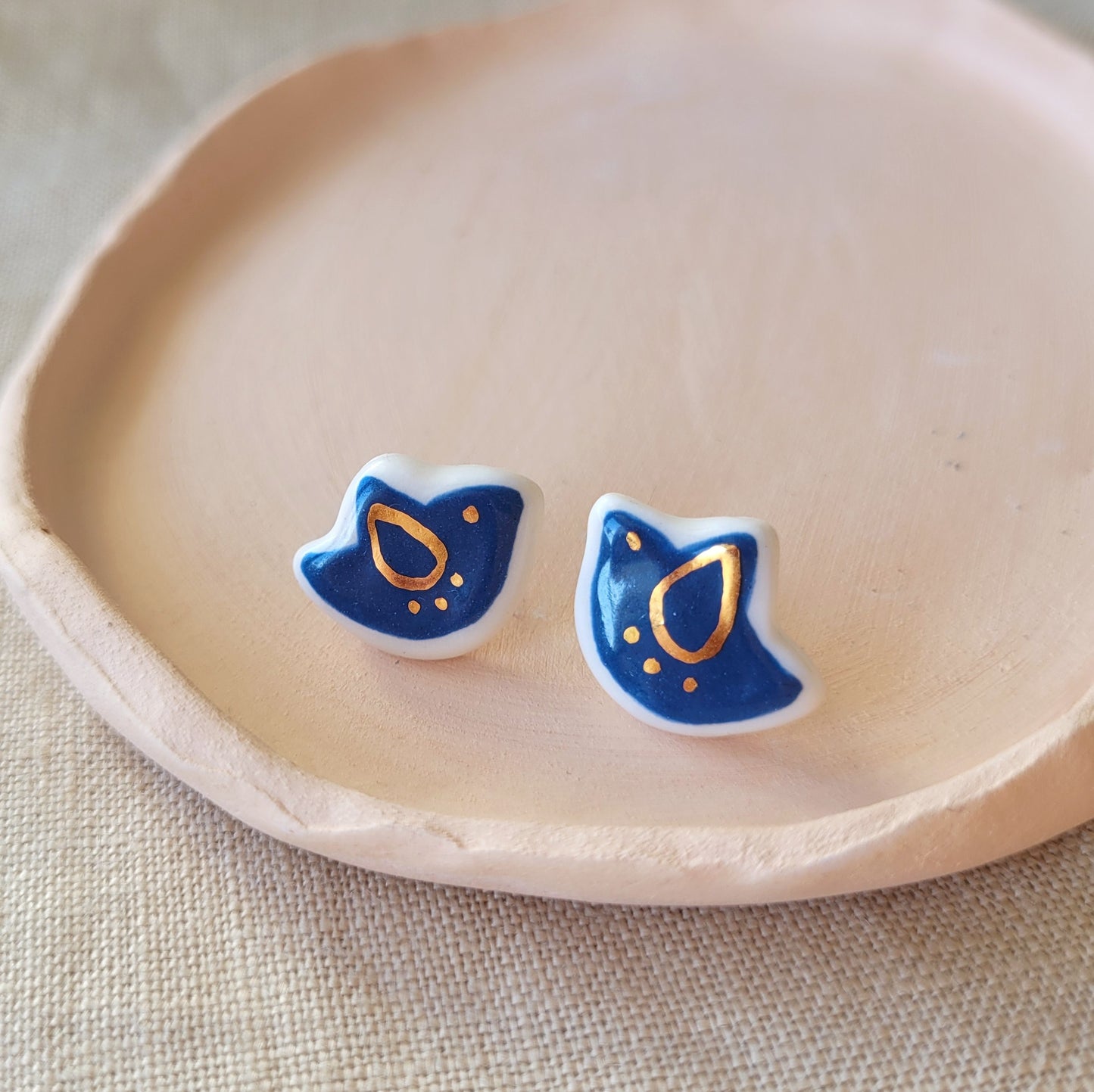Porcelain stud earrings with gold "Blue birds"