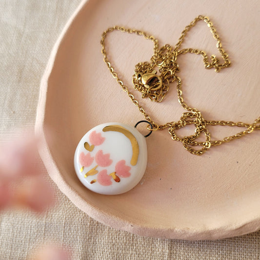 Porcelain necklace with gold "Pink tulips"