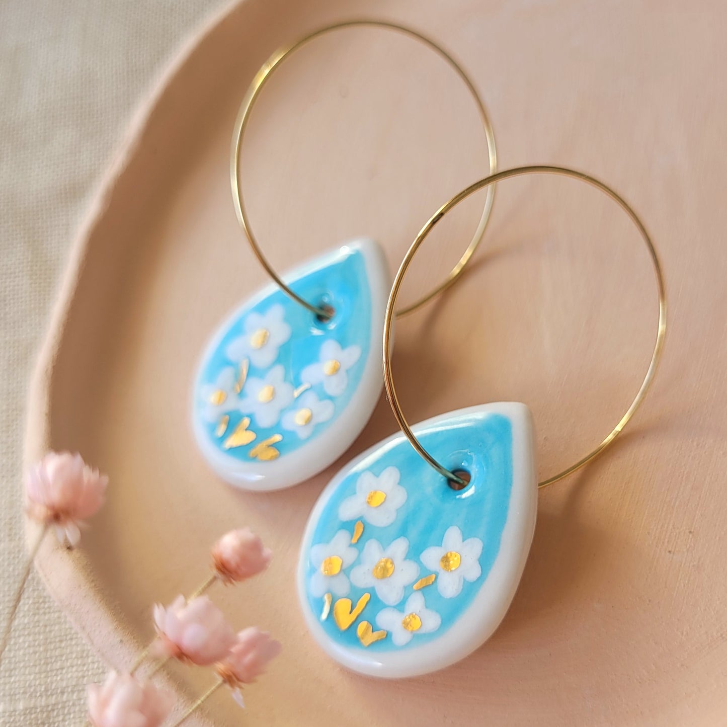 Porcelain dangle earrings with gold "White flowers"