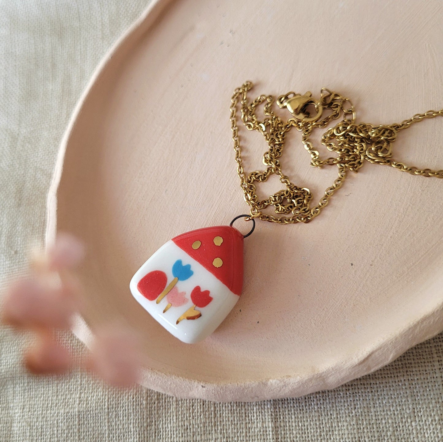 Porcelain necklace with gold "Red house with tulips"