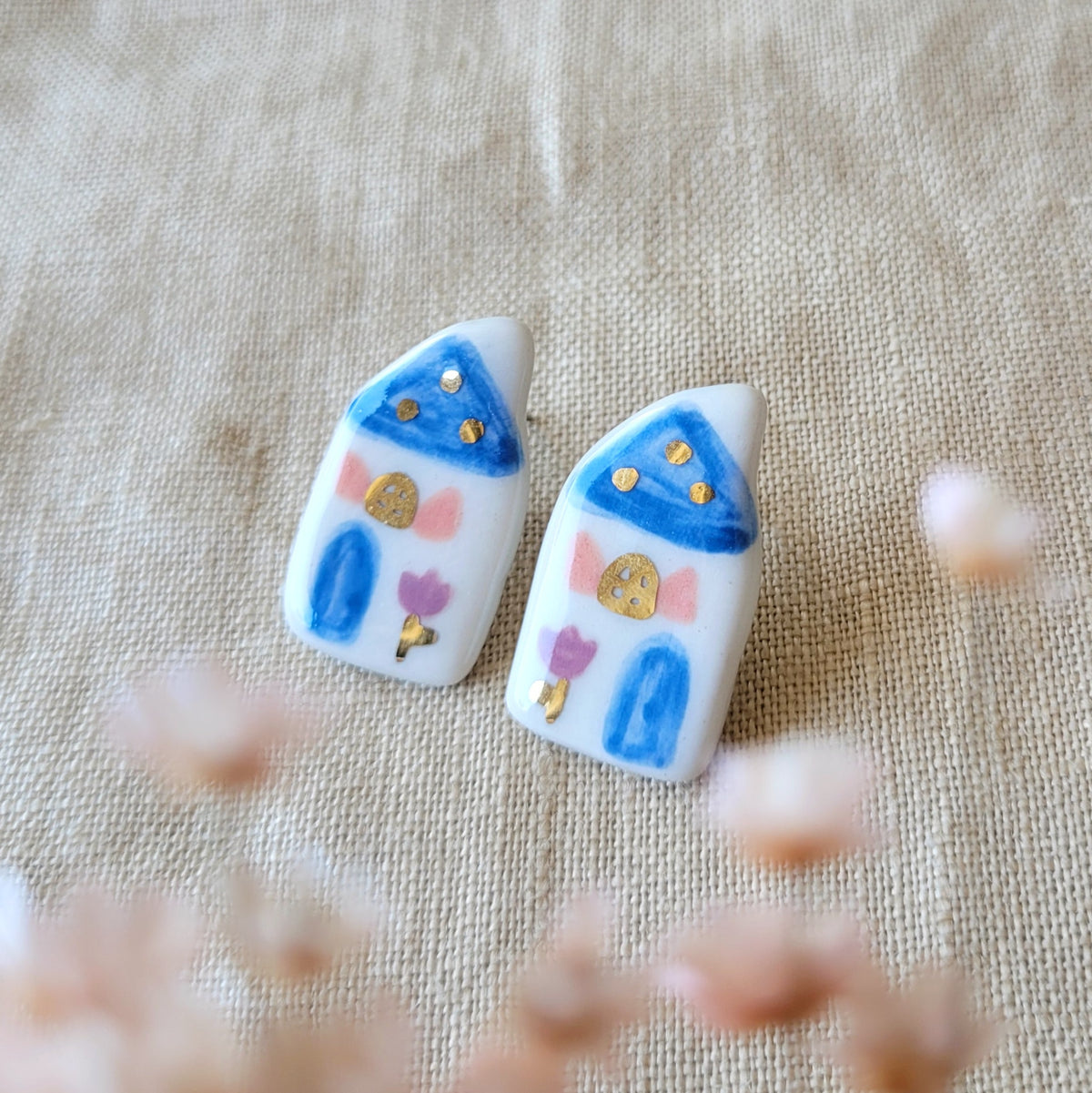 Porcelain stud earrings with gold "Blue houses"