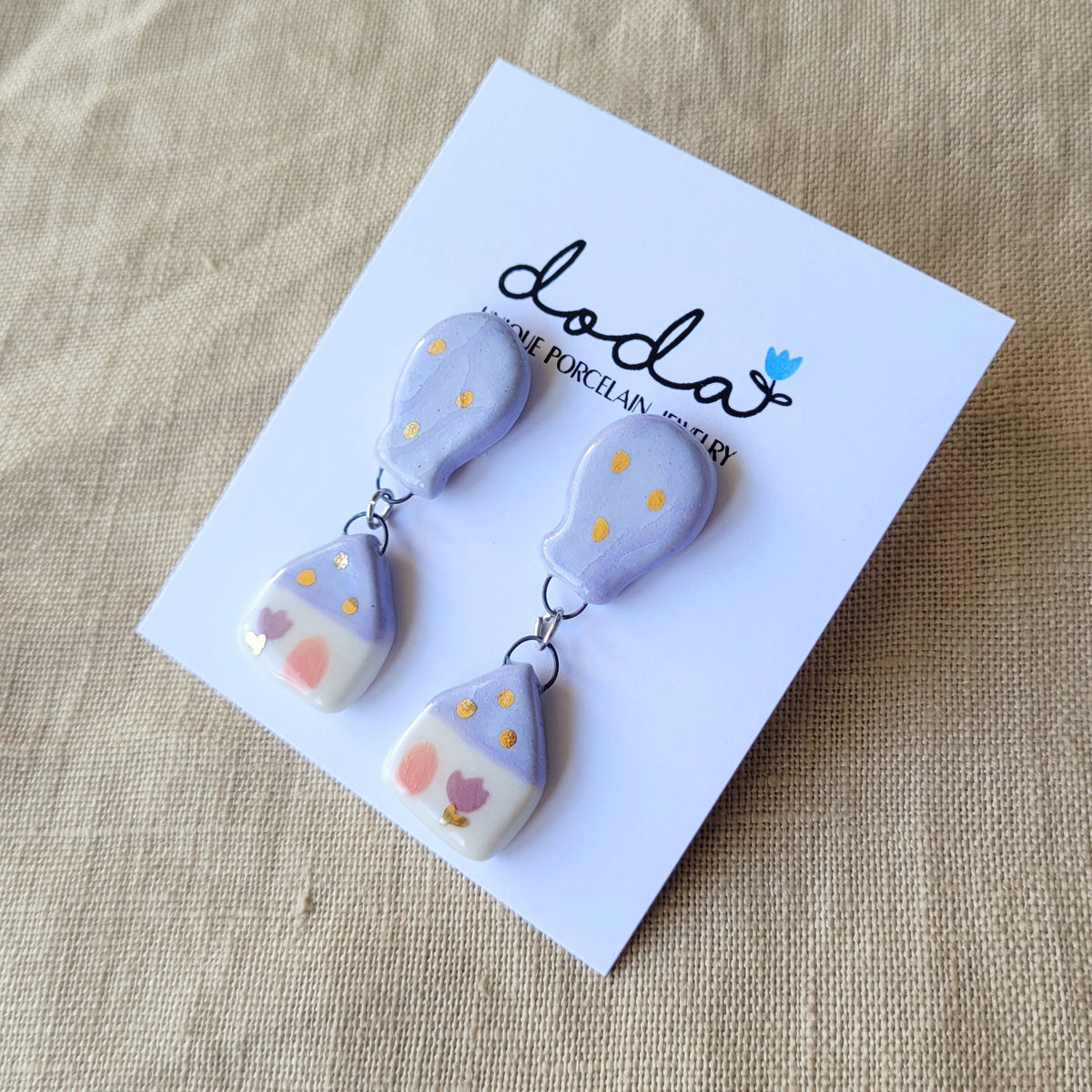 Porcelain stud earrings with gold "Purple haouse with balloon"