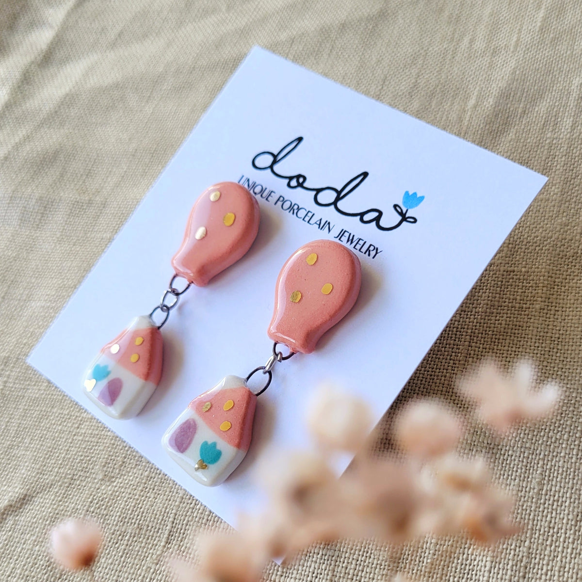 Porcelain stud earrings with gold "Pink house with green tulip"