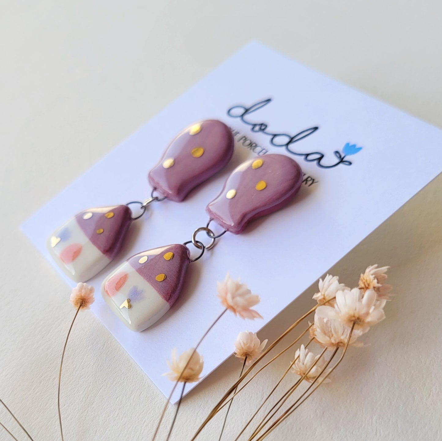 Porcelain stud earrings with gold "Dark pink haouse and balloon"