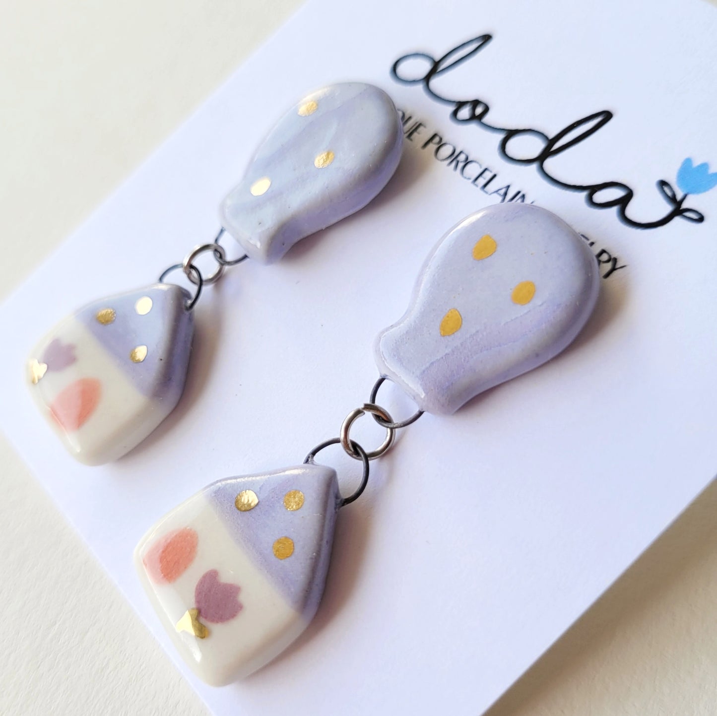 Porcelain stud earrings with gold "Purple haouse with balloon"