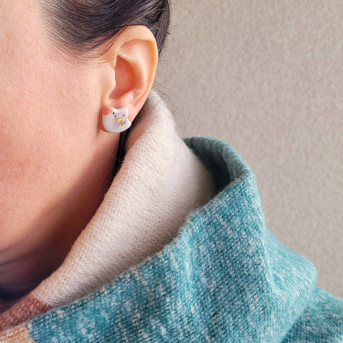Porcelain stud earrings with gold "Tiny birds with purple and dark pink wings"
