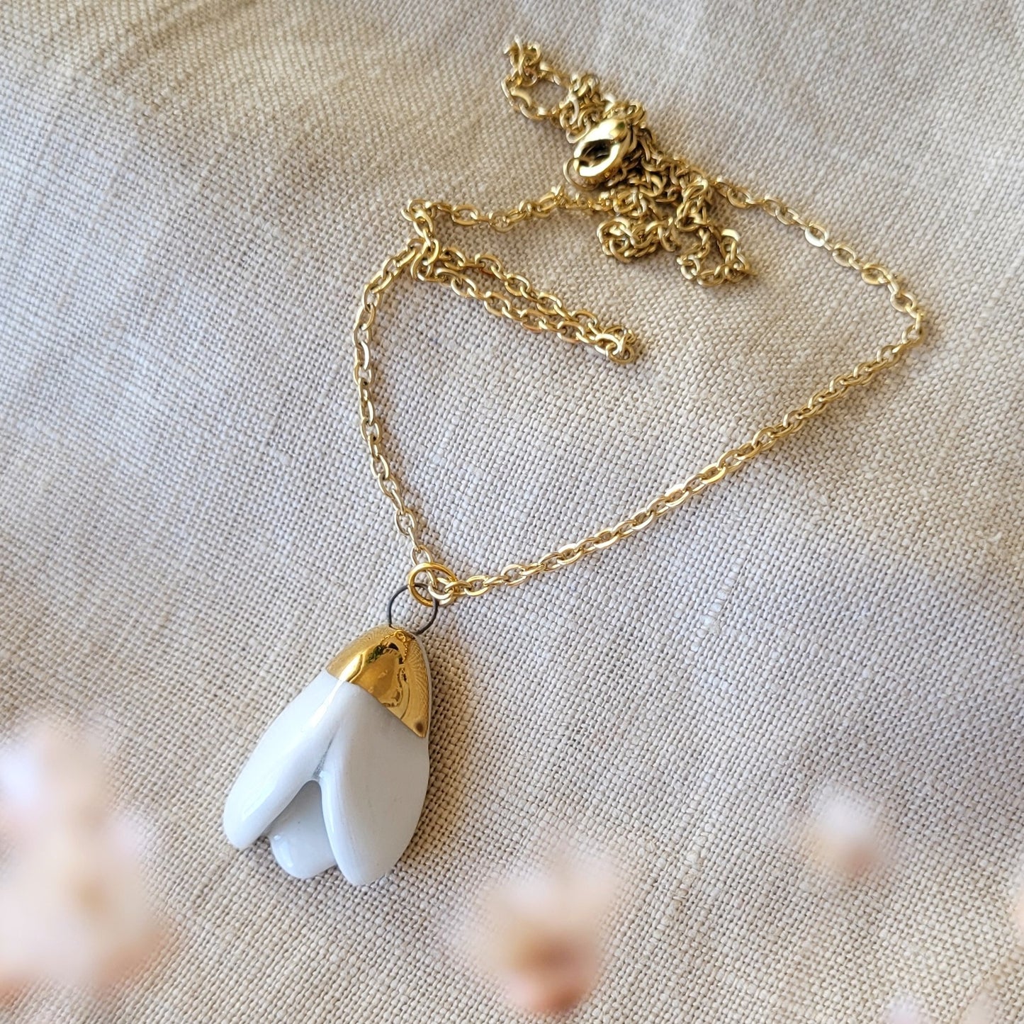 Porcelain necklace with gold "Snowdrop"