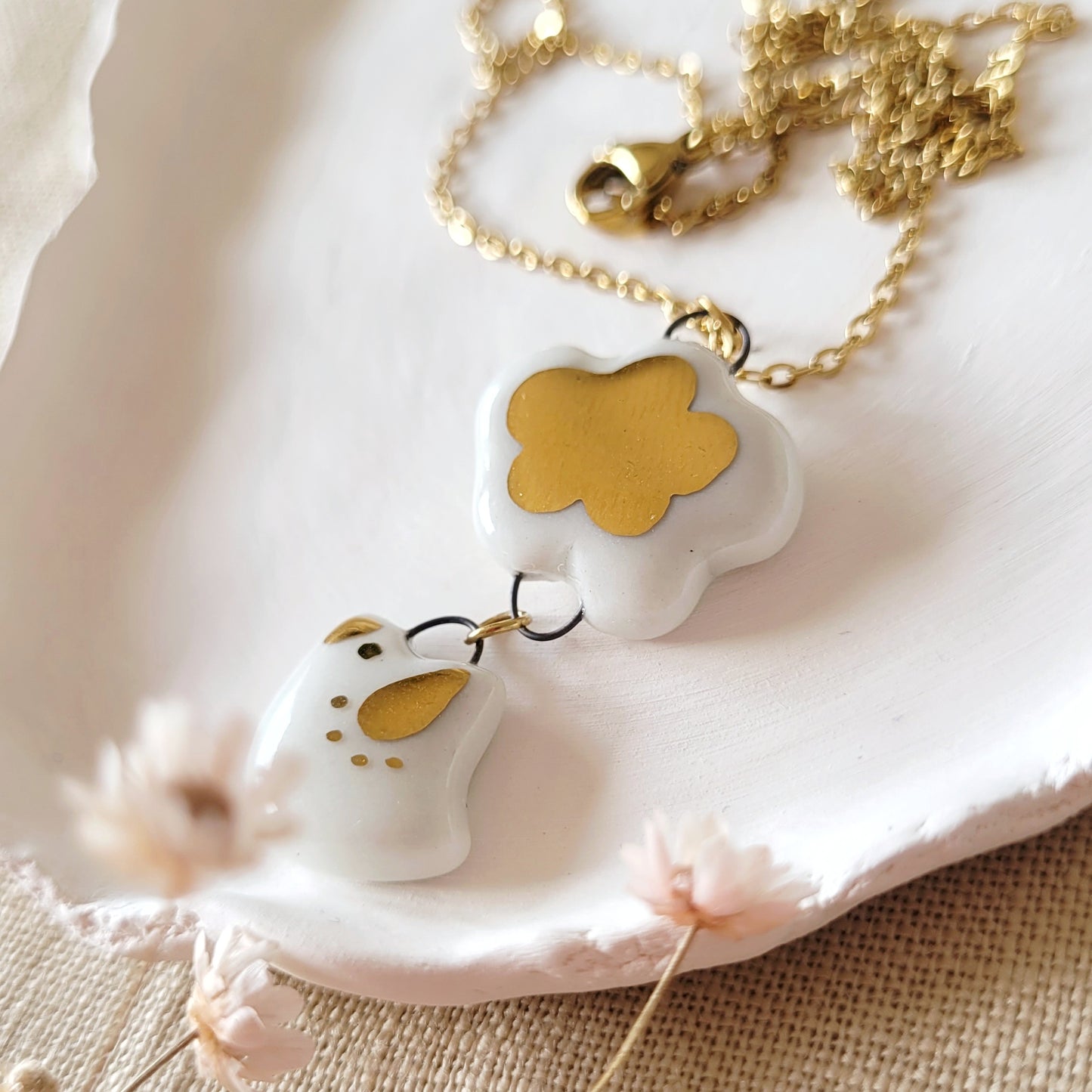 Porcelain necklace with gold "Birdie"