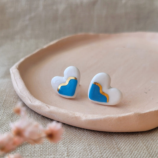 Porcelain stud earrings with gold "Hearts with waves"