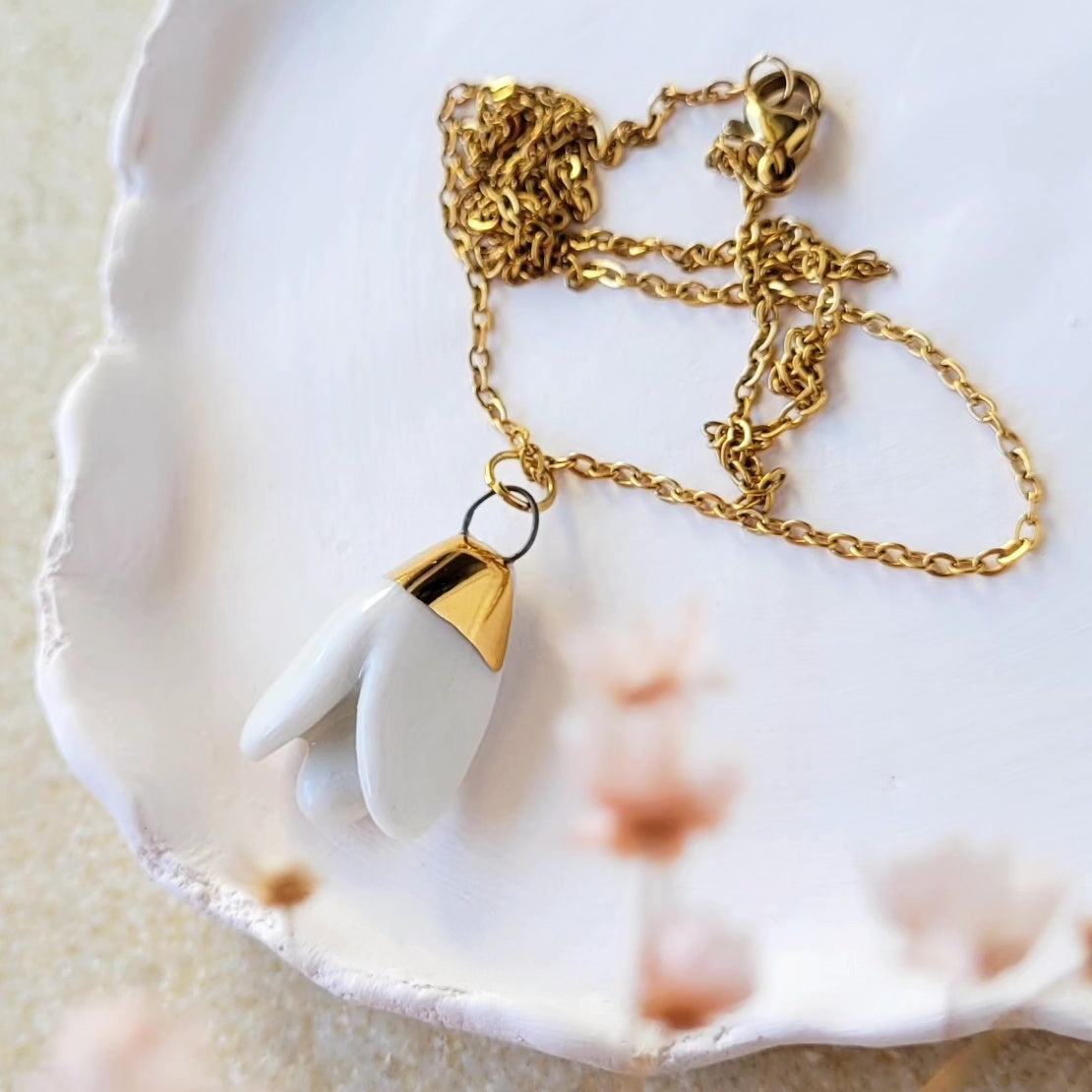 Porcelain necklace with gold "Snowdrop"