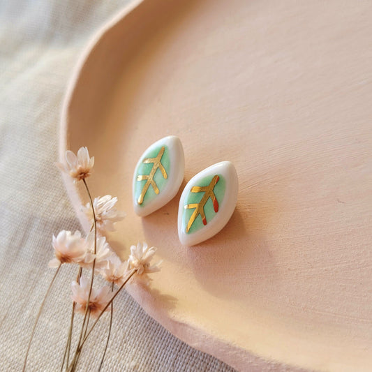 Porcelain stud earrings with gold "Tiny green leaves"