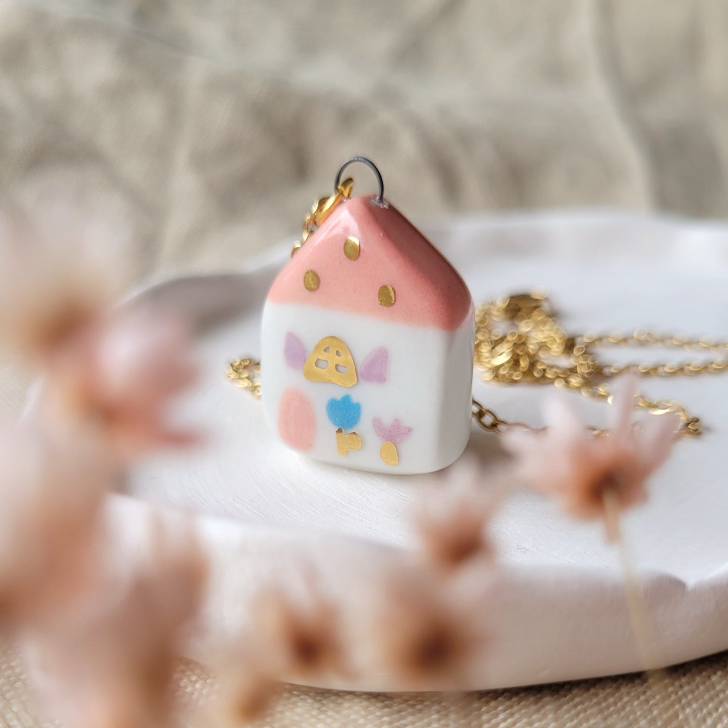Porcelain necklace with gold "Pink house with pink door"