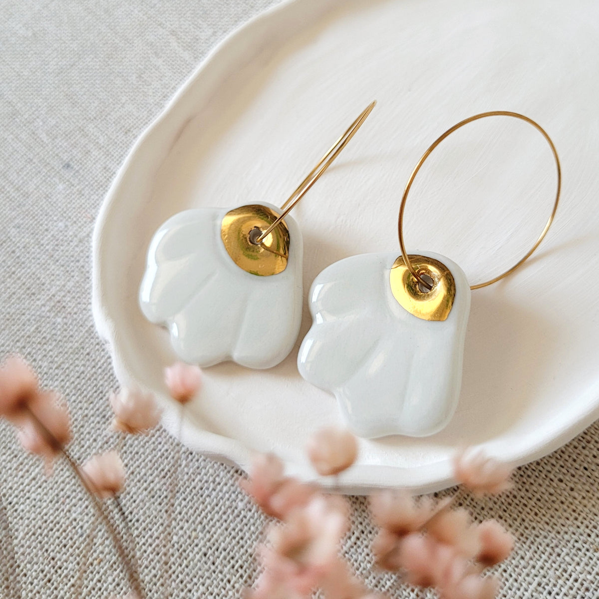Porcelain dangle earrings with gold "Small daisies"