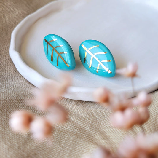 Porcelain stud earrings with gold "Green leaves"