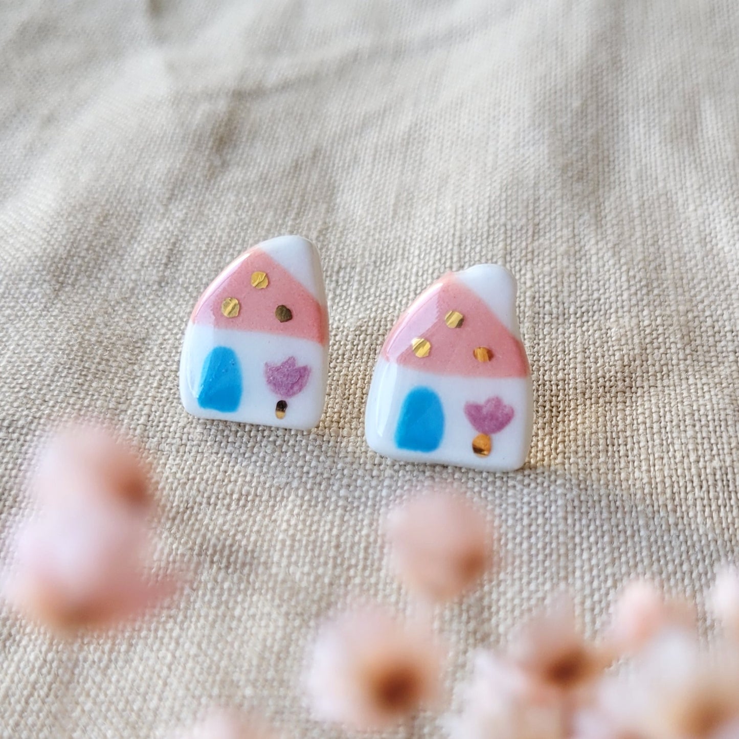 Porcelain stud earrings with gold "Tiny pink houses"