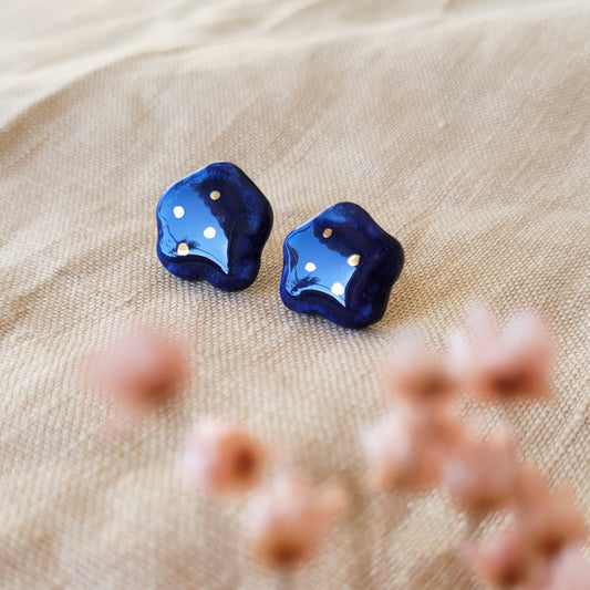 Porcelain stud earrings with gold "Tiny dark blue clouds"