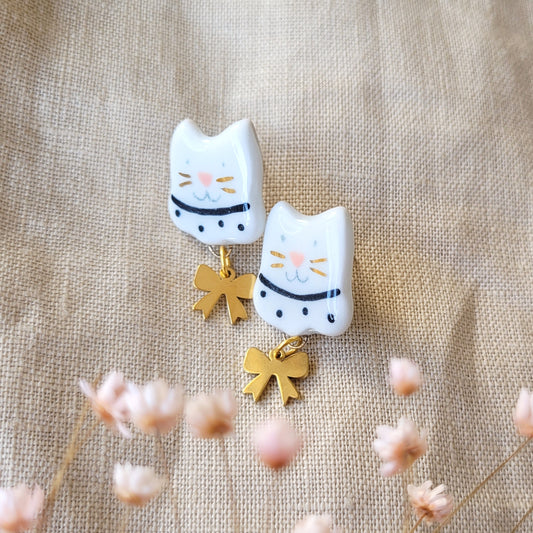 Porcelain stud earrings with gold "Kitties with bows"