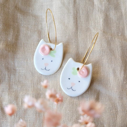 Ceramic dangle earrings "Kitties with flower"